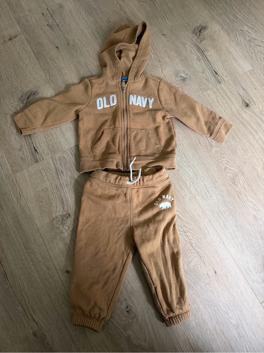 Matching Jacket And Pants Set From Old Navy 6-12 mo